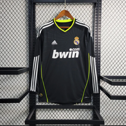 Real Madrid 2010/11 Away Long Sleeve (0)