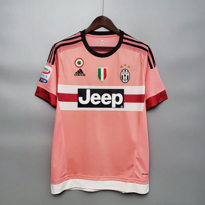 Juventus 2015/16 Away